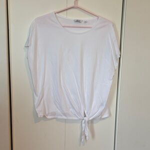 Reitmans White Tie-Front Short Sleeve Tee